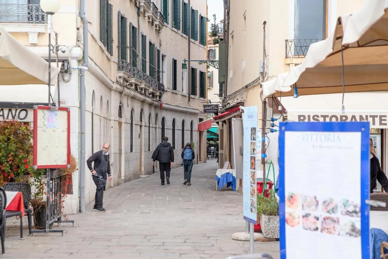 Ca' Gritti By Venicevillas Apartment